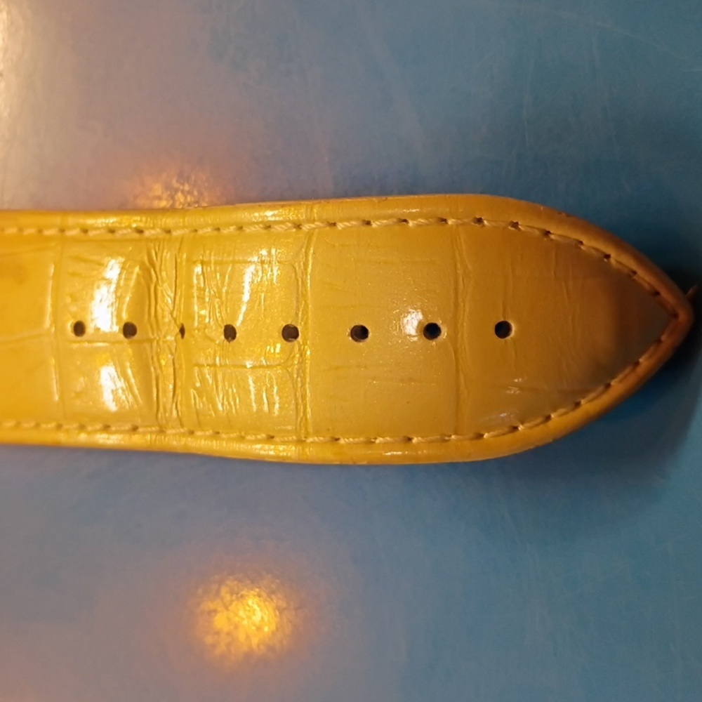 Joan Rivers Classics Gold Smartwatch - Picture 9 of 12